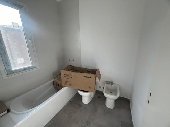 Casa en Venta - Barrio Puertos del Lago, Araucarias