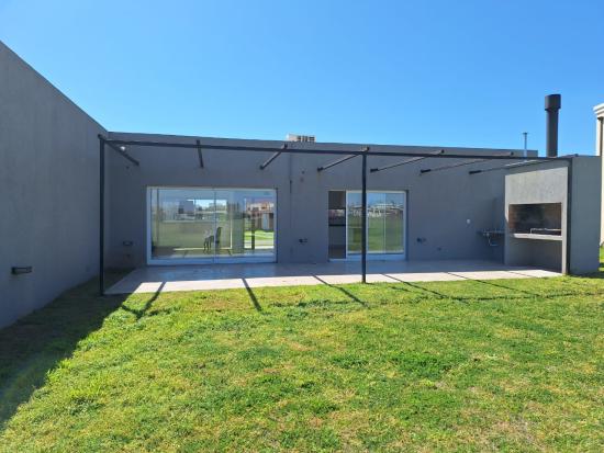 Hermosa Casa en Venta en San Sebastián