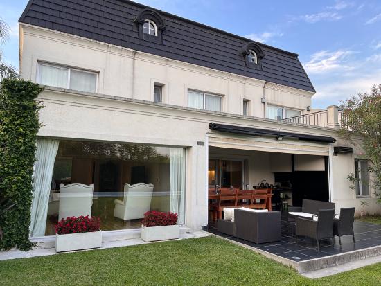 Impecable Casa en Septiembre