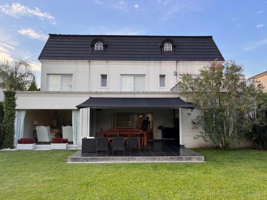 Impecable Casa en Septiembre