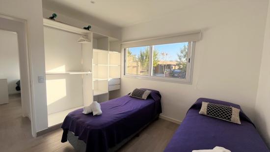 Alquiler de Casa, dentro del Barrio Pilar del Este - Santa Elena.