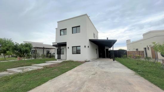Casa a Estrenar dentro de Pilar del Este - San Ramiro