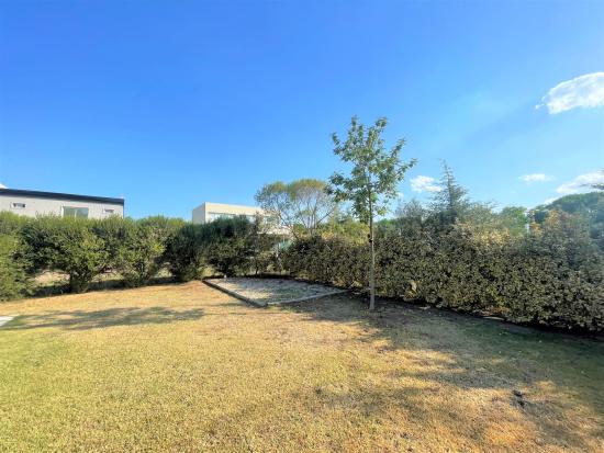 Venta con renta dentro de Pilar del Este - Santa Guadalupe