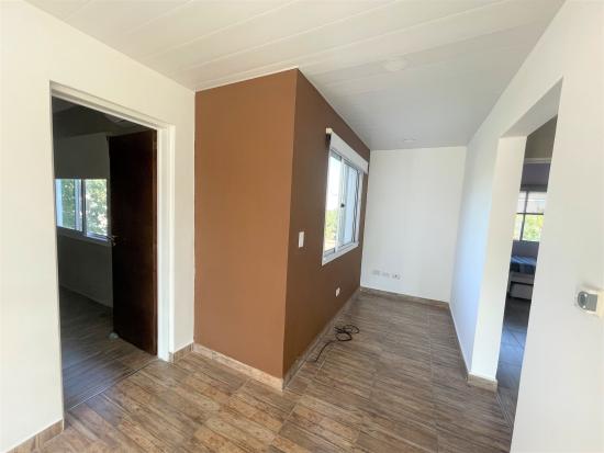 Venta con renta dentro de Pilar del Este - Santa Guadalupe