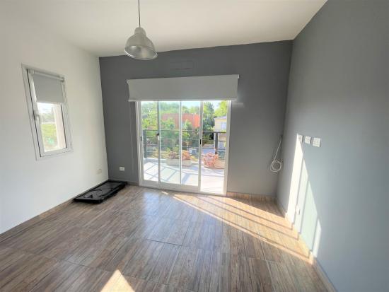 Venta con renta dentro de Pilar del Este - Santa Guadalupe