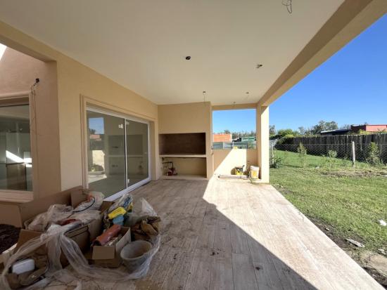 Casa a Estrenar en Pilar del Este - Santa Emilia