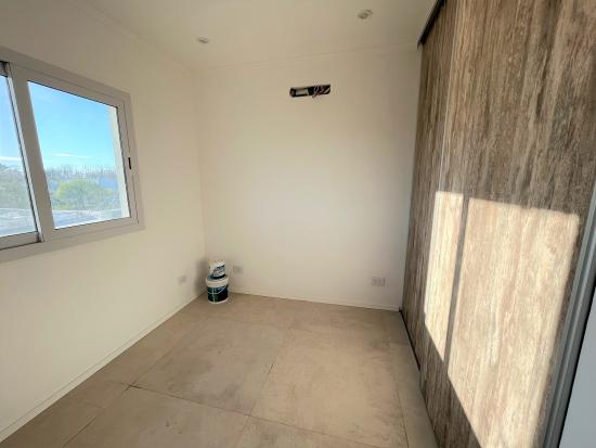 Moderna Casa dentro de Pilar del Este - Santa Guadalupe