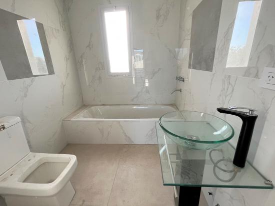 Moderna Casa dentro de Pilar del Este - Santa Guadalupe
