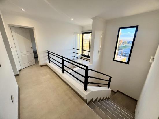  Funcional Casa en Puertos del Lago - Riberas