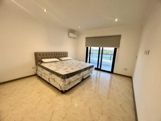  Funcional Casa en Puertos del Lago - Riberas
