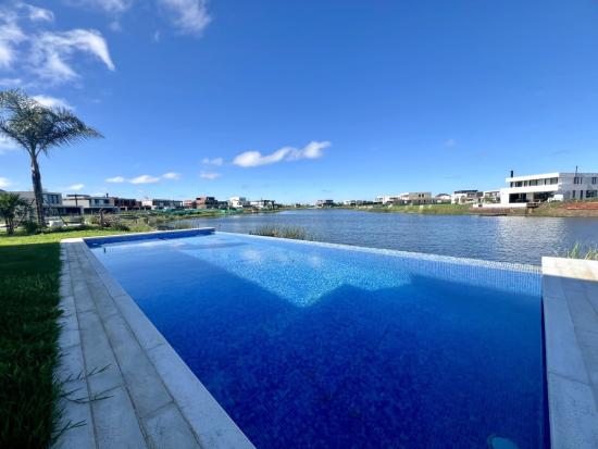 Casa al Lago en Puertos del Lago - Costas