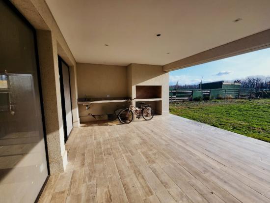 Hermosa casa en venta dentro del barrio San Sebastian - Área 9