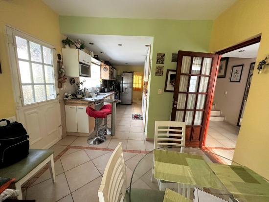Muy Linda Casa en Pilar del Lago