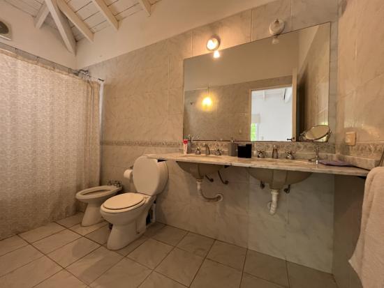 Espectacular Casa a la Venta en el Barrio Cerrado La Pradera - Pilar