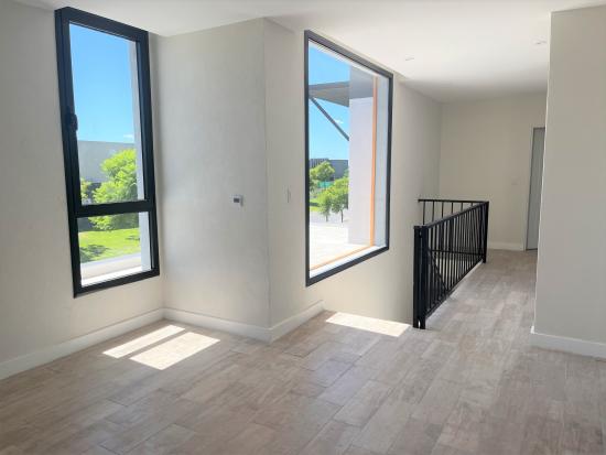 Casa Moderna en Puertos del Lago - Vistas