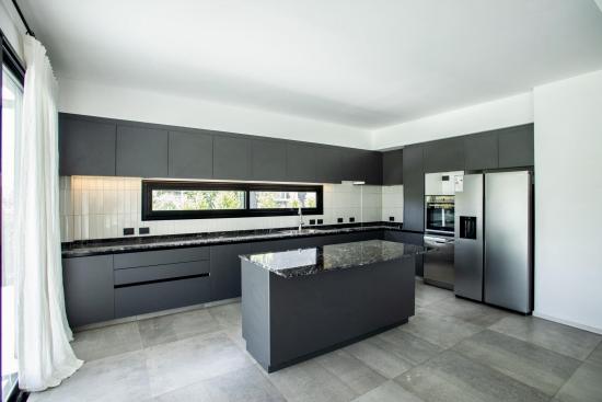 Casa Moderna - Puertos del Lago, Marinas