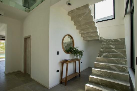 Casa Moderna - Puertos del Lago, Marinas