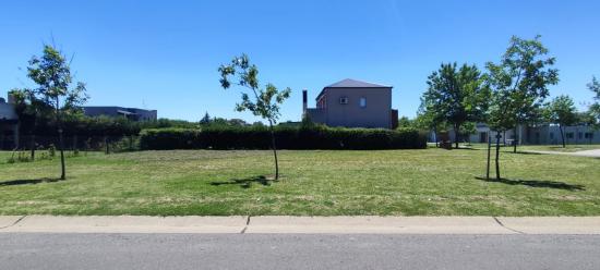 Lote en Venta, ubicado en el barrio Pilar del Este - San Alfonso.
