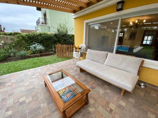 Casa de Dos Plantas en Puertos del Lago - Ceibos