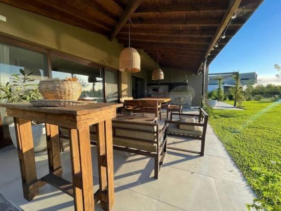Hermosa Casa en Puertos del Lago - Marinas