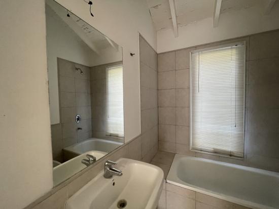 Linda Casa en Venta, dentro de La Candela - Pilar