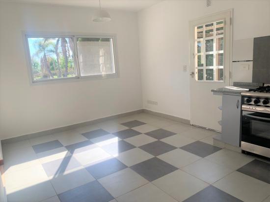Venta con Renta - Los Pilares