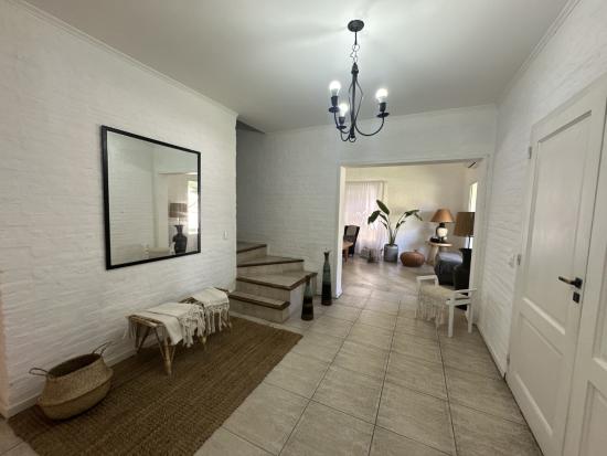 Luminosa Casa Apto Crédito en el Barrio Saint Matthew´s