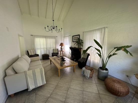 Luminosa Casa Apto Crédito en el Barrio Saint Matthew´s