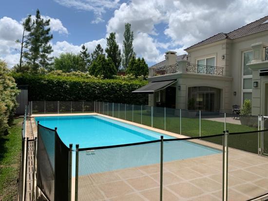 Casa estilo Francés en La Lomada