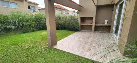Dúplex en Saravi Village