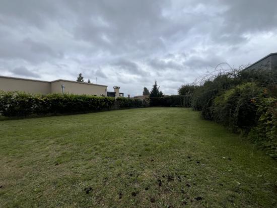 Venta de Lote, dentro de Pilar del Este - San Eduardo