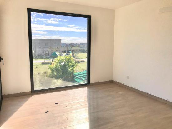 Casa Moderna - Puertos del Lago