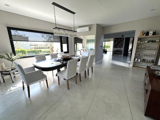 Moderna Casa a la Venta en Pilará 