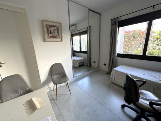 Moderna Casa a la Venta en Pilará 
