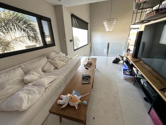 Moderna Casa a la Venta en Pilará 
