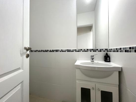 Casa en Venta, dentro del Barrio Pilar del Este - Santa Elena.