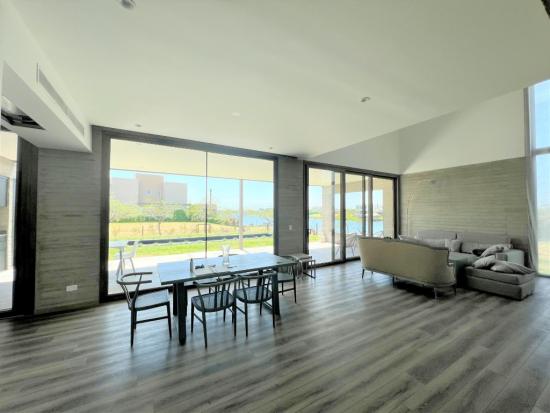 Casa en Alquiler dentro de Puertos del Lago - Vistas