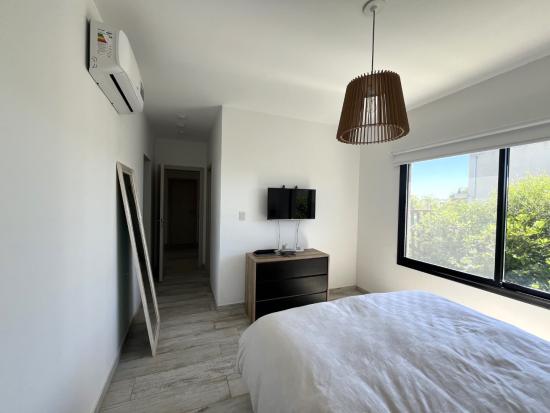 Casa en Venta, dentro del Barrio Cerrado Pilar del Este - Santa Elena.