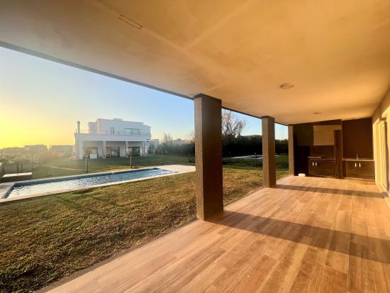 Casa en Venta - Puertos del Lago, Ceibos