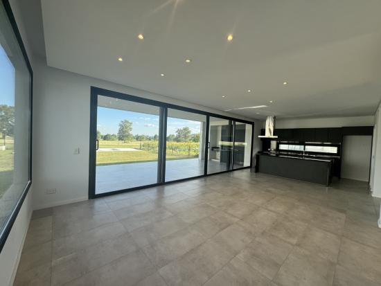 Casa en Pilar Golf A Estrenar