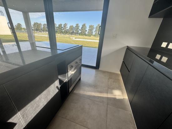 Casa en Pilar Golf A Estrenar