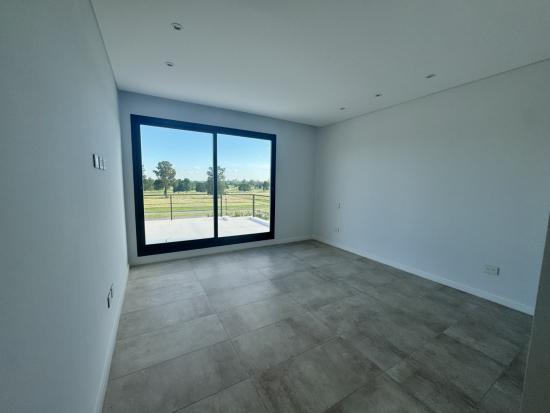 Casa en Pilar Golf A Estrenar