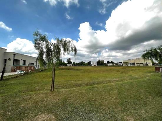 Venta Lote Interno en Pilar del Este - Santa Emilia