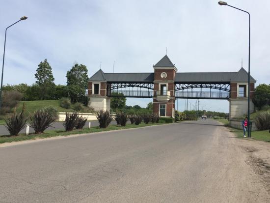 Lote perimetral en Venta dentro de Pilar del Este - Santa Lucía