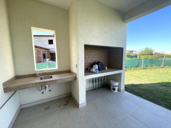 Muy linda Casa en Haras - Molino