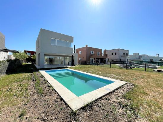 Venta con Renta - Puertos del Lago, Araucarias