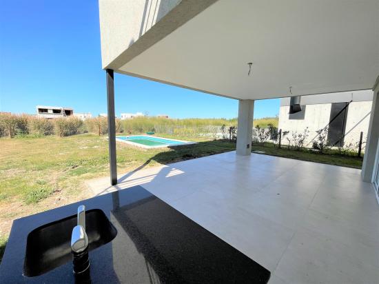 Venta con Renta - Puertos del Lago, Araucarias