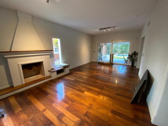 Venta Con Renta Casa La Lomada