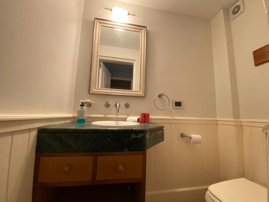 Venta Con Renta Casa La Lomada