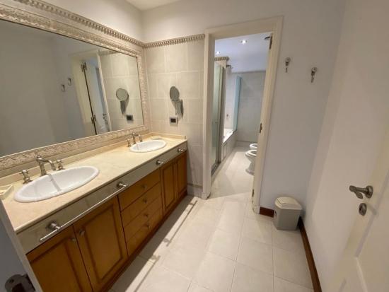 Venta Con Renta Casa La Lomada
